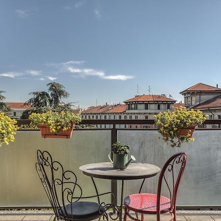 Suite Angolo Alla Stazione - Appartamento Con Terrazzo Panoramico Pavia Luaran gambar